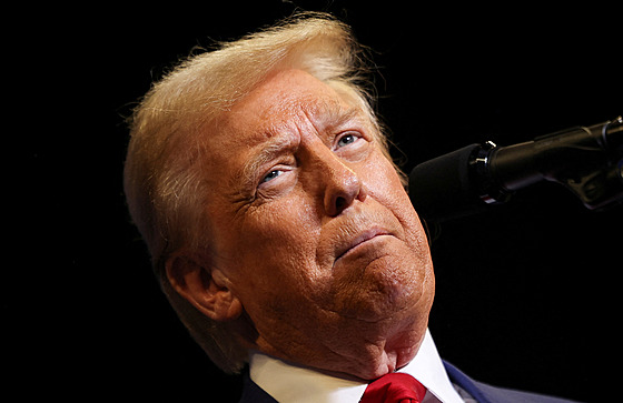 Republikánský kandidát Donald Trump b�hem volební kampan� v Pensylvánii (26....