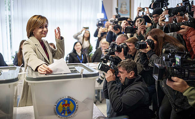 Moldavsko může přijít o proevropskou prezidentku. Jejím soupeřem je tvář proruské strany