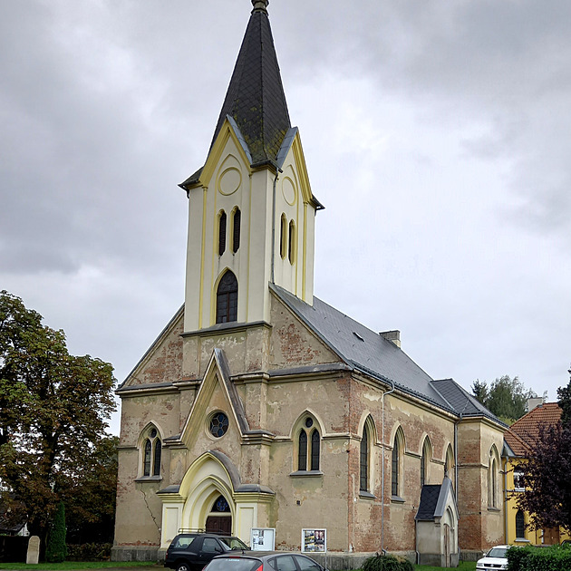 Kostel Neposkvrn�ného po�etí Panny Marie ve Svatav�