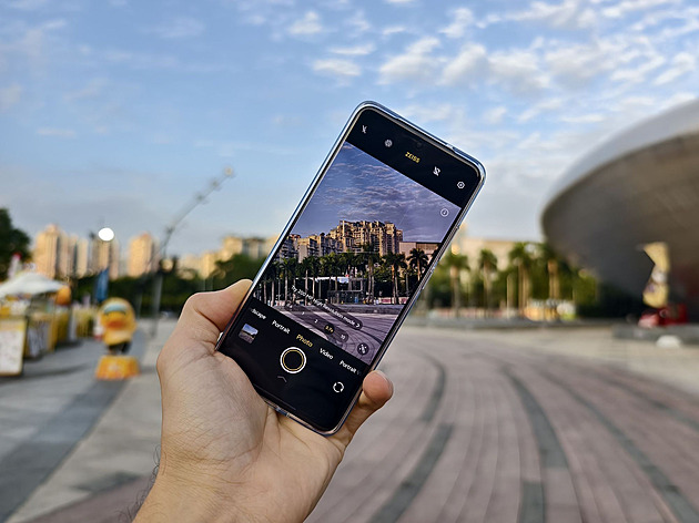 Fantastický foťák a pocit luxusu. Vyzkoušeli jsme nové Vivo X200 Pro