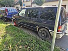 Autovrak vetn tto dodvky v malov ulici jsou po celch brnnskch...