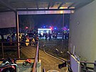 Dvacet lid� evakuovali hasi�i kv�li po��ru v byt� v dom� s pe�ovatelskou...
