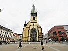Fasdu kostela Nanebevzet Panny Marie v st nad Labem, kter nejen obyvatel...