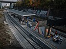 Skonila rekonstrukce praskho Branickho mostu. Vlaky po nm ve tvrtek...