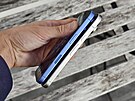 Apple iPhone 16 a Google Pixel 9