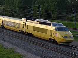 Rychlý vlak pro p�epravu po�ty TGV Postal