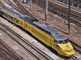 Rychlý vlak pro p�epravu po�ty TGV Postal