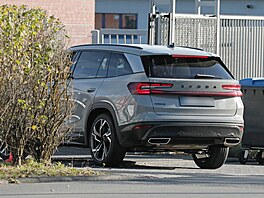 Prototyp �kody Kodiaq RS druhé generace p�i testech