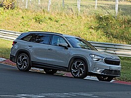 Prototyp �kody Kodiaq RS druhé generace p�i testech