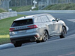 Prototyp �kody Kodiaq RS druhé generace p�i testech