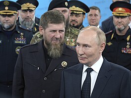 Ruský diktátor Vladimir Putin a vládce autonomního �e�enska Ramzan Kadyrov na...
