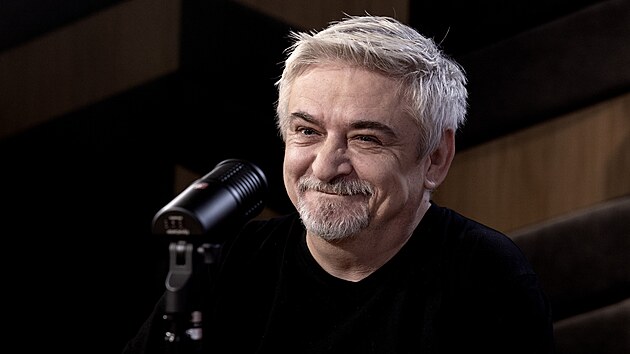 Hostem po�adu Rozst�el je Michal Such�nek, herec a bavi�.