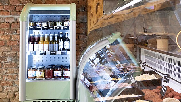 �Po finan�n� str�nce bylo n�ro�n� dovybavit prodejnu a pokr�t n�klady spojen� s testov�n�m receptur,� ��kaj� podnikatel�. 