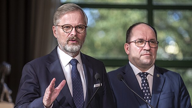 Podpis memoranda o spolupr�ci ODS, KDU-�SL a TOP 09 ve volb�ch do Sn�movny v p��t�m roce