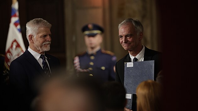 Prezident Petr Pavel ocenil herce Ivana Trojana. (28. ��jna 2024)