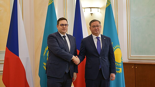 Ministr zahrani�ních v�cí Jan Lipavský po jednání se svým kazachstánským...