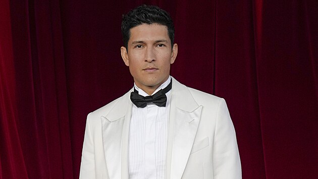 Danny Ramirez na Academy Museum Gala v Los Angeles (19. jna 2024)