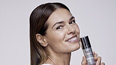 Omlazující sérum Eucerin HyaluronFiller Epigenetic viditeln redukuje projevy...