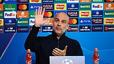 Pep Guardiola, trenér Manchesteru City, na tiskové konferenci p�ed utkáním se...