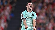 Slávistický zálo�ník Christos Zafeiris reaguje po jedné z neprom�n�ných �ancí v...