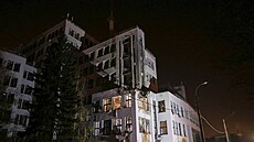 Ruský útok v noci poniil architektonickou památku Derprom ve mst Charkov na...