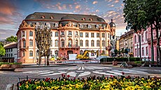 Západonmecká Mohu leí na levém behu Rýna a turistm nabízí mnoho...