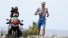 Nmec Patrick Lange bhem svtového ampionátu v dlouhém triatlonu na Havaji.
