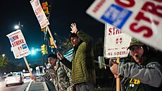 Stávka, která trvá ji zhruba est týdn, bude pokraovat. (23. íjna 2024)