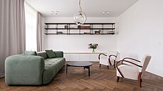 Na dobu vzniku domu se architekti rozhodli odkazovat pouze volbou materiál� a...