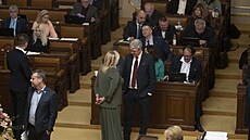 Hnutí ANO obhajující návrh zmrazit platy politik�m. (24. �íjna 2024)