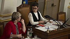 Místopedsedkyn Poslanecké snmovny Olga Richterová a Vra Kováová. (24.íjna...