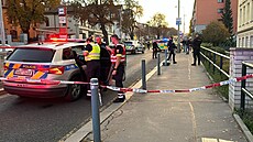 Opilec na zastávce Marjánka ohro�oval osazenstvo tramvaje, zakro�il proti n�mu...
