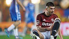 Spar�anský fotbalista Indrit Tuci je zran�ný.