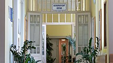 Geografická sekce P�írodov�decké fakulty sídlí v druhém pat�e. Krom� u�eben je...