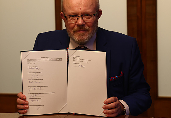 Ministr zdravotnictví Vlastimil Válek. (25. záí 2024)