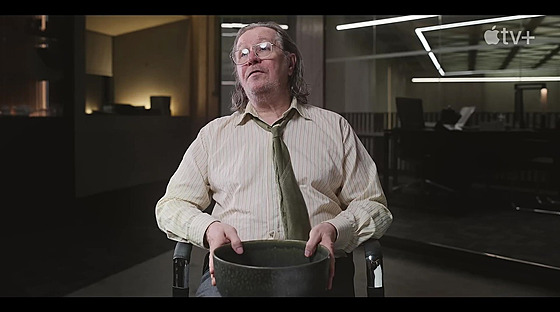 Gary Oldman v seriálu Slow Horses