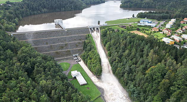 Takto vypadalo na maximum naplnné vodní dílo ímov 17. záí letoního roku....