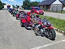 Motorki z Rudy maj ndhern stroje, ale taky velk srdce. Bleskurychle...