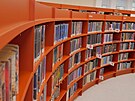 Dtsk oddln knihovny je pln barev, svtla a hracch i odpoinkovch mst.