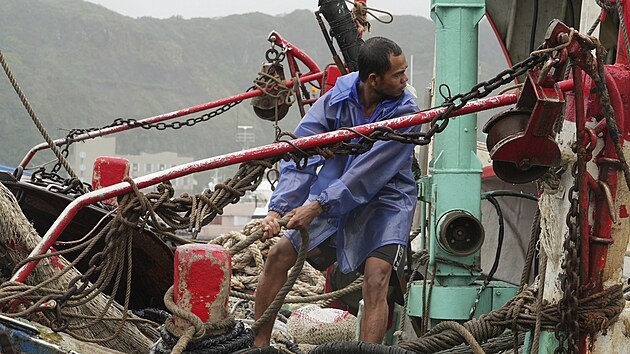 Tchaj-wan se p�ipravuje na p��chod bou�e Kong-rey, kter� by se mohla zformovat a� v supertajfun. (30. ��jna 2024)