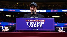 Elon Musk na mítinku Donalda Trumpa v New Yorku (27. �íjna 2024)