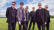 Letní kapela, frontman Jaromír 99 první zleva