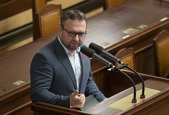 Ministr práce a sociálních vcí Marian Jureka (KDU-SL)