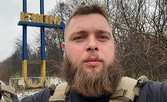 Ukrajinec Danil, jeho� rodina uprchla do �eska, vidí scéná� �ern�: podle n�j...