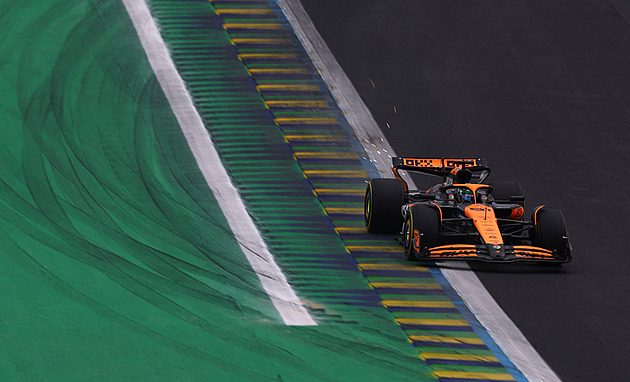 Kvalifikaci na sprint F1 v Brazílii ovládly mclareny, Verstappen byl čtvrtý