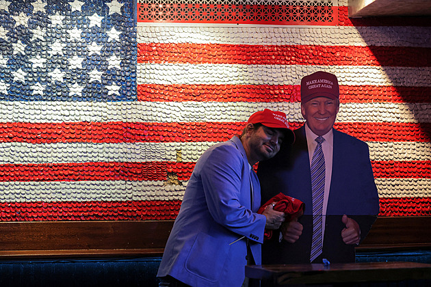 Chudí proti bohatým. Trump opět vyhrál díky aroganci liberálních elit