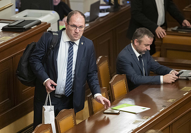 SPD ani Piráti nepodpoří navrhovaný státní rozpočet. Nemyslí podle nich na rodiny