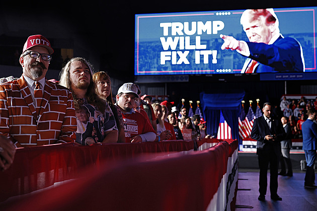 Mají trumpovci nárok na naději? Jak média prezentují finále volebních kampaní