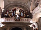 Interi�r kostela sv. Petra a Pavla v ښt�ku (��jen 2024)