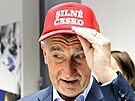 Tehdej�í premiér a p�edseda ANO Andrej Babi� ve volebním �tábu hnutí b�hem...